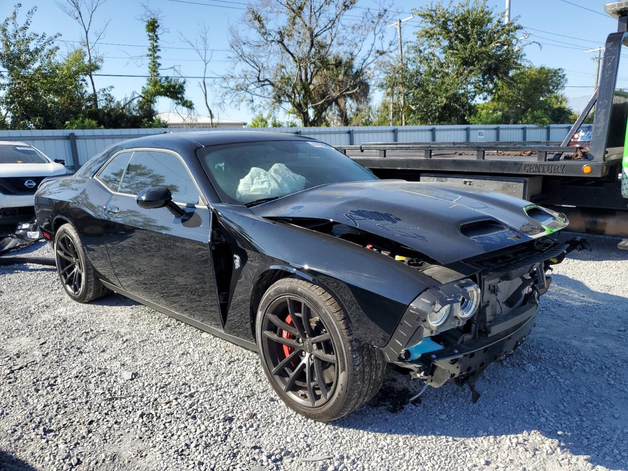 DODGE CHALLENGER SRT HELLCAT