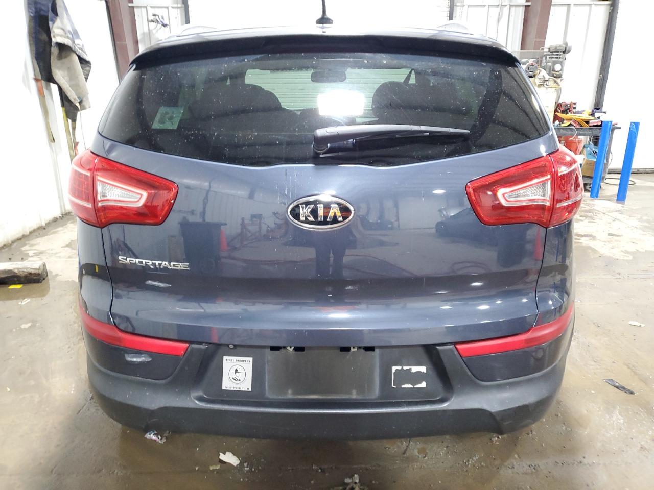 KIA SPORTAGE LX