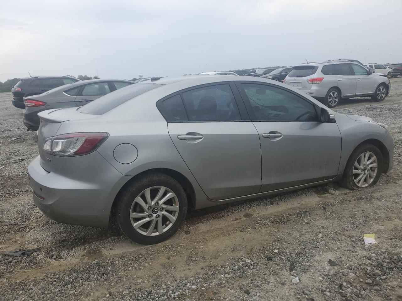 MAZDA 3 I