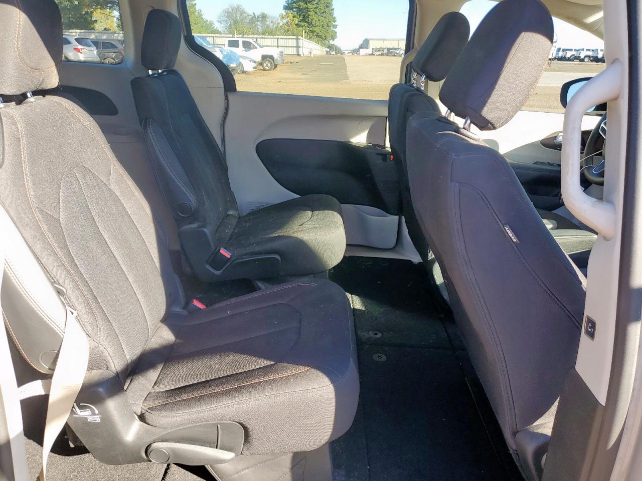 CHRYSLER PACIFICA TOURING