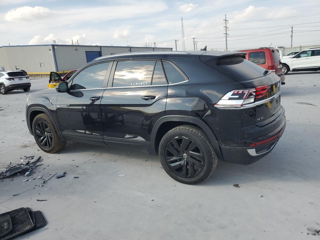 VOLKSWAGEN ATLAS CROSS SPORT SE