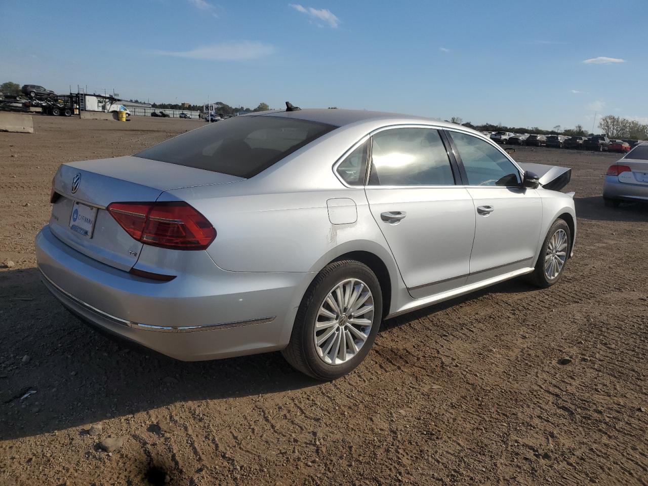VOLKSWAGEN PASSAT SE