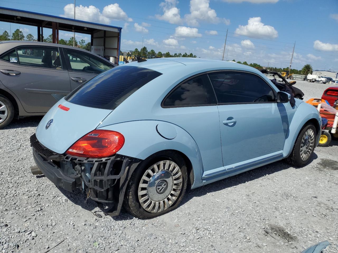 VOLKSWAGEN BEETLE