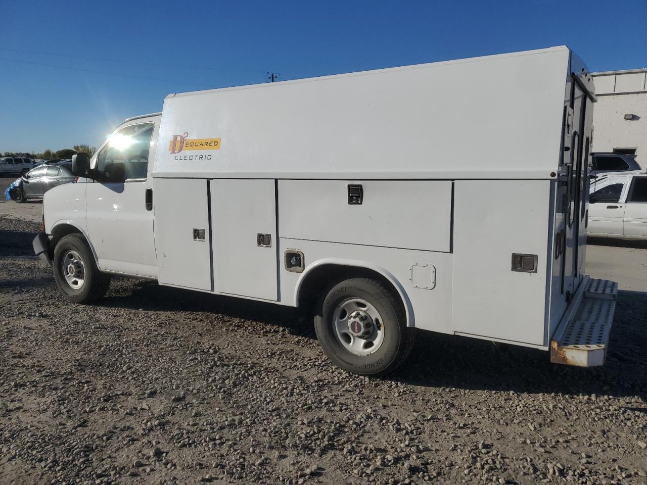 Lot #3304145492 2009 GMC SAVANA