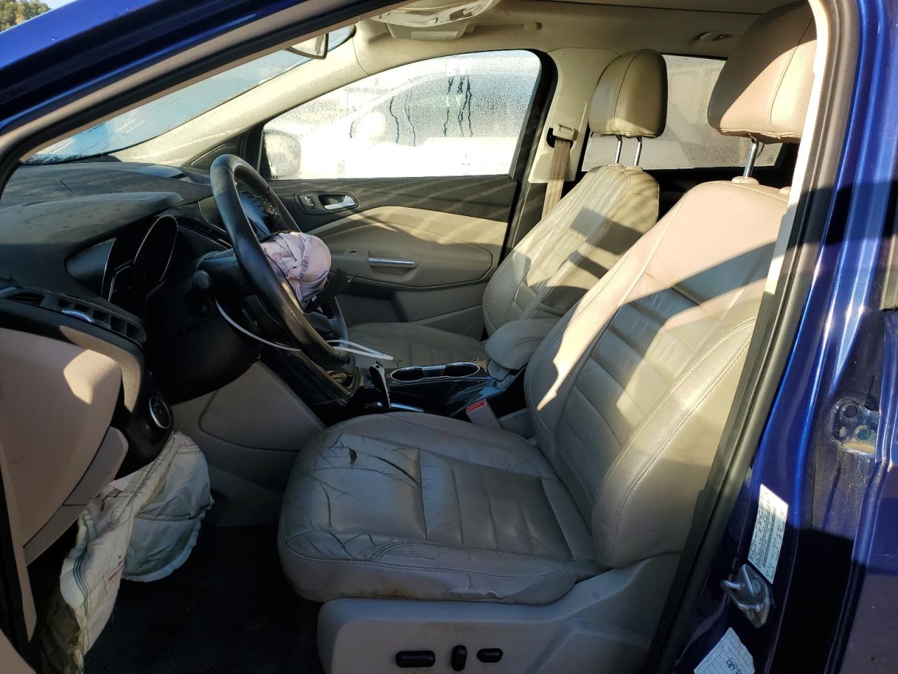 FORD ESCAPE TITANIUM