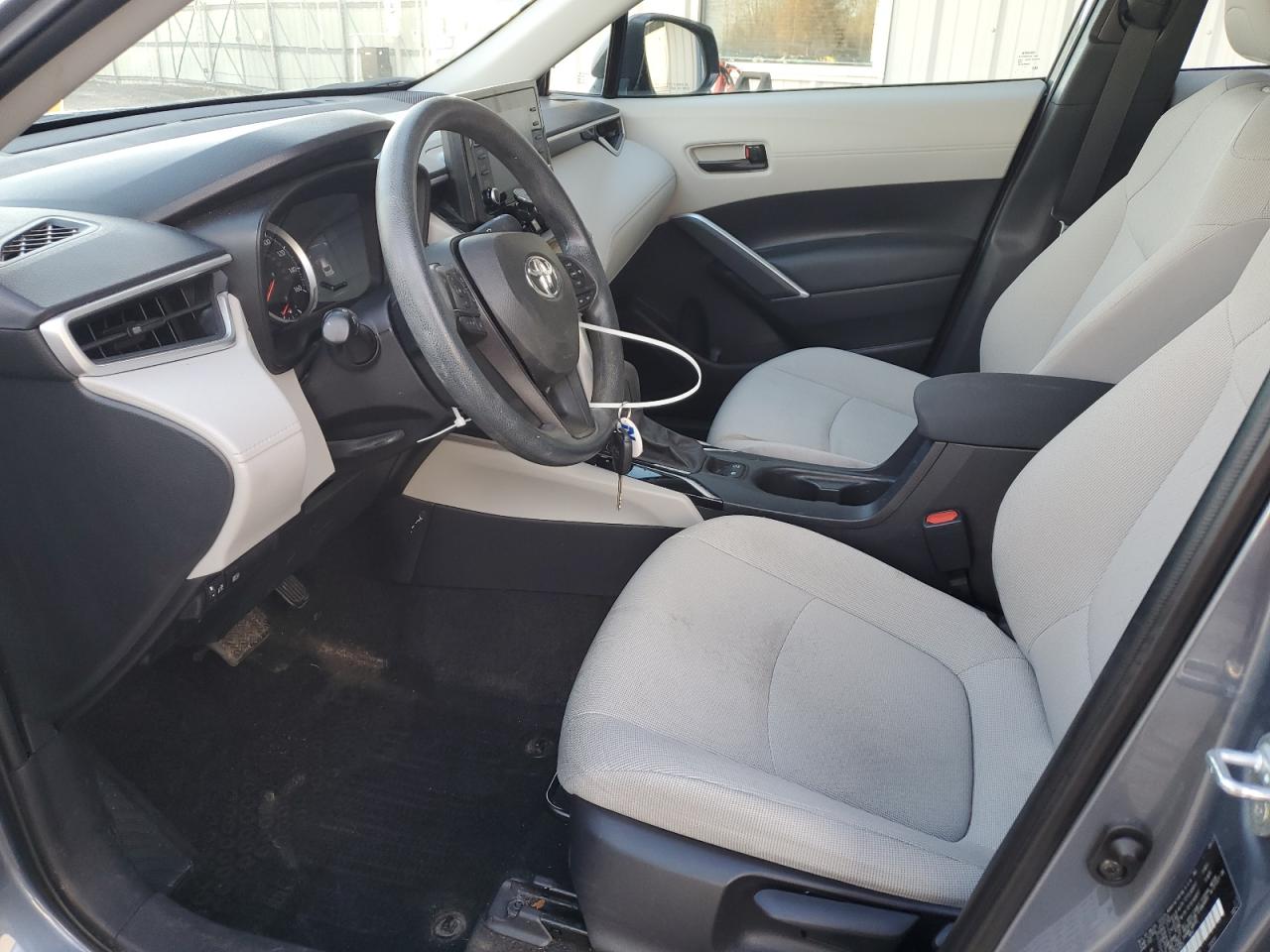 TOYOTA COROLLA CROSS L