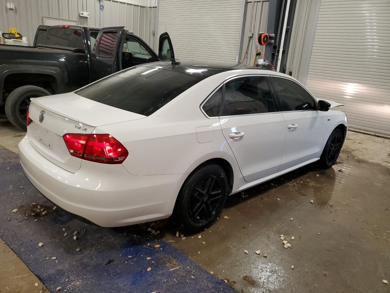 VOLKSWAGEN PASSAT SE