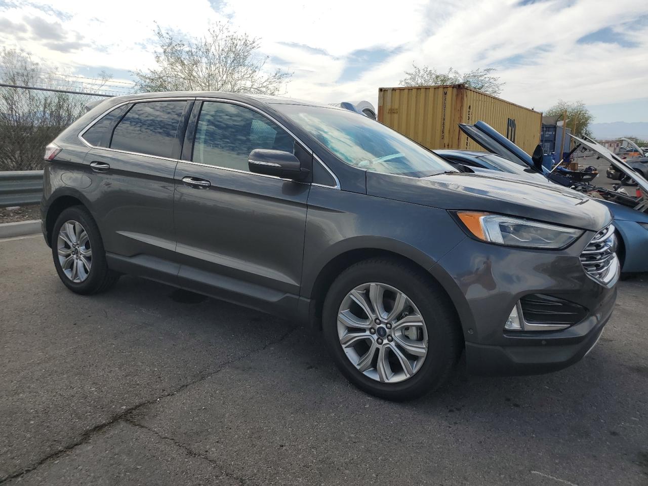 FORD EDGE TITANIUM