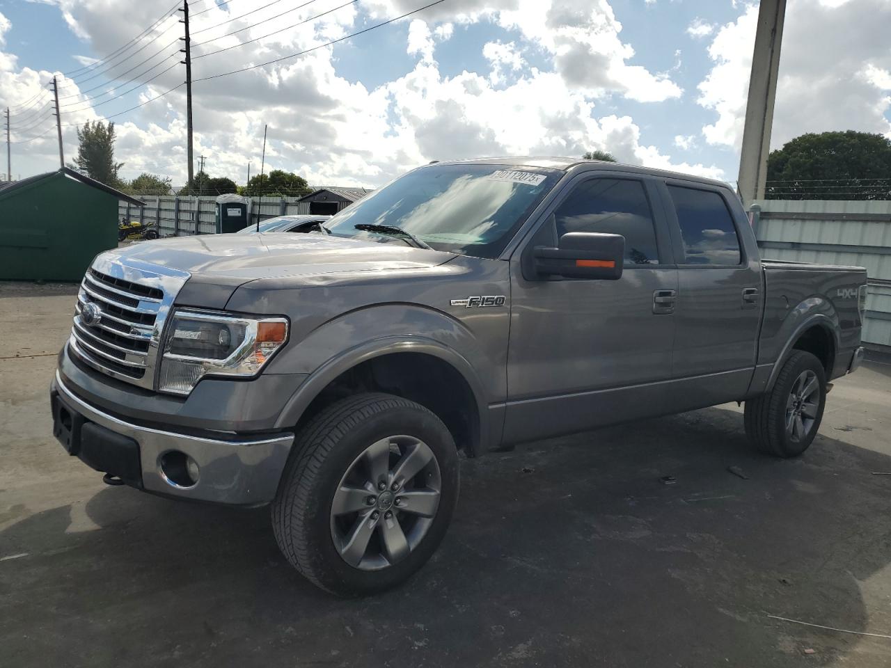 FORD F-150 SUPERCREW