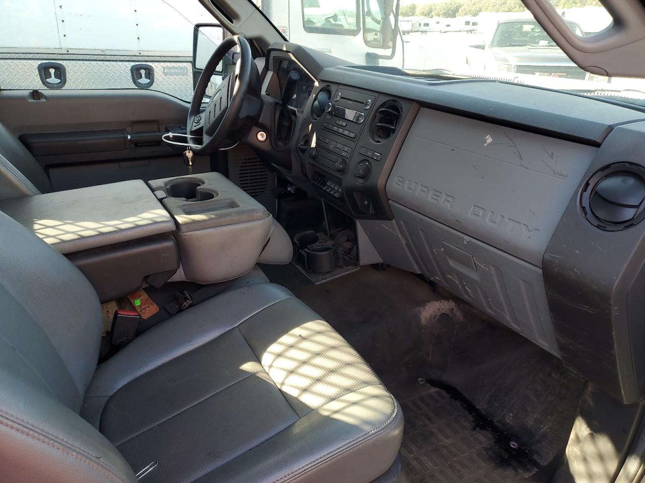 FORD F-550 SUPER DUTY