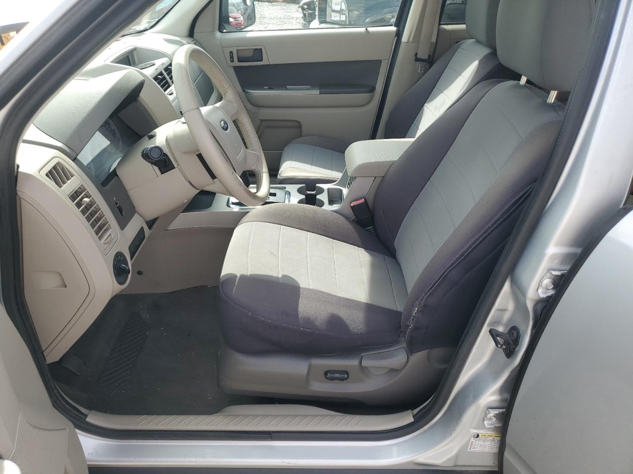 Lot #3263897705 2009 FORD ESCAPE XLT