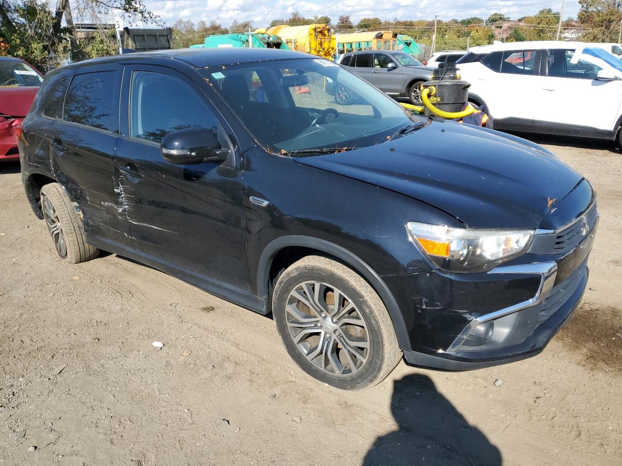 MITSUBISHI OUTLANDER ES