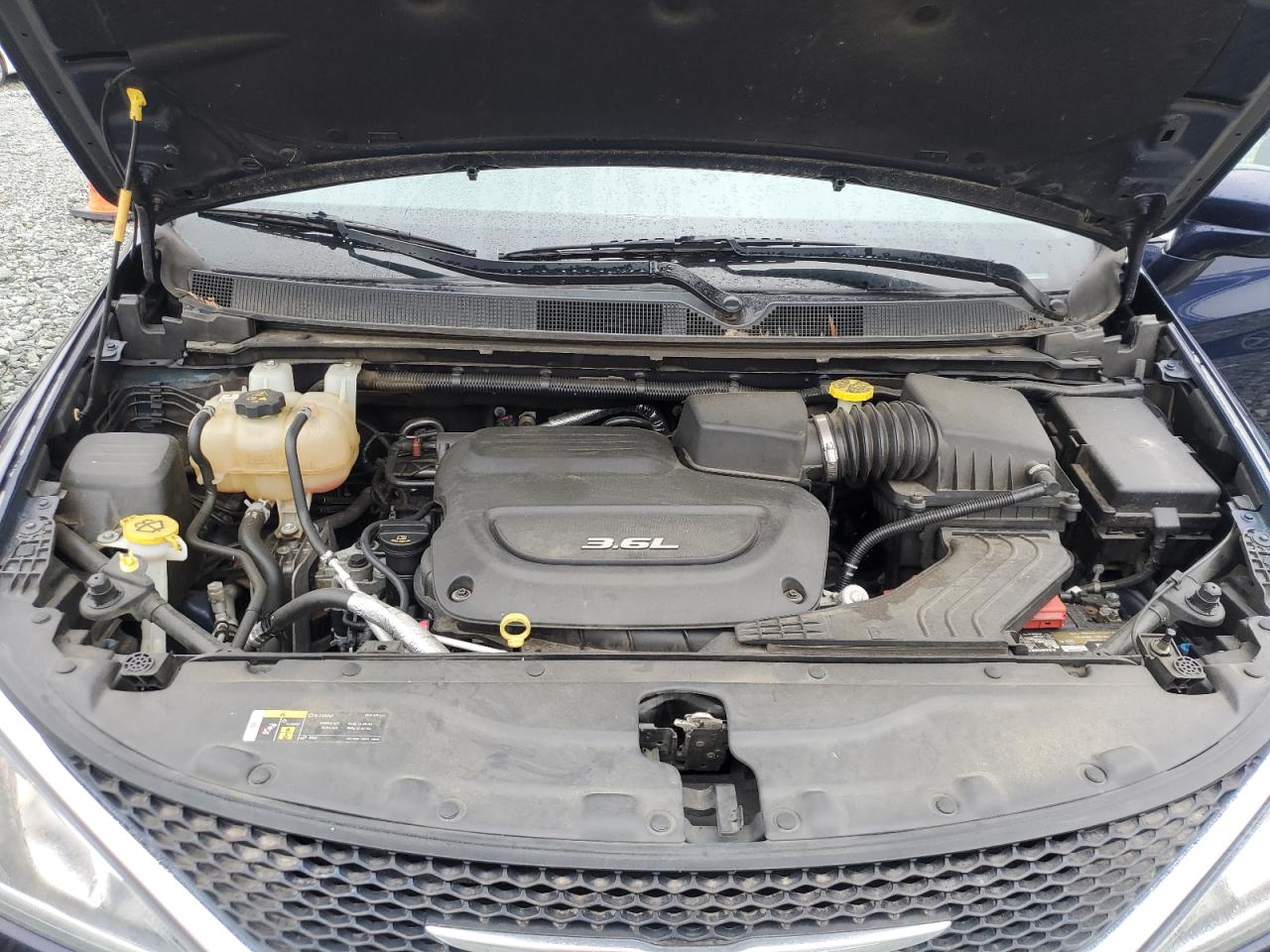 CHRYSLER PACIFICA TOURING L