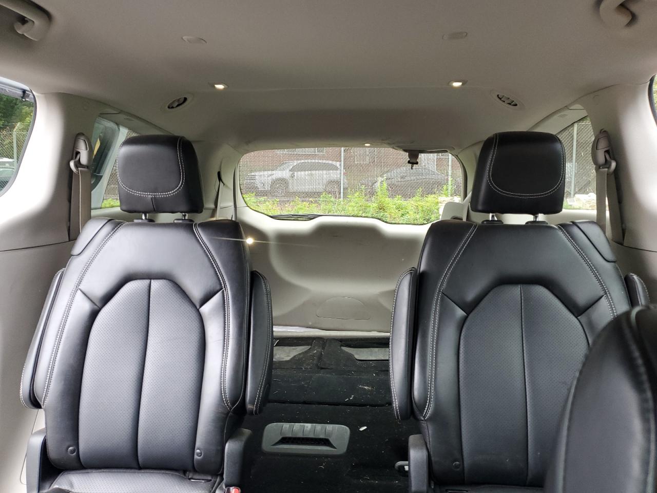 CHRYSLER PACIFICA TOURING L