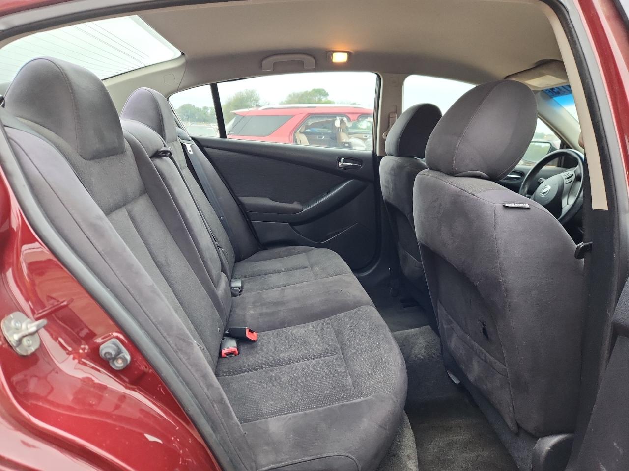 NISSAN ALTIMA BASE