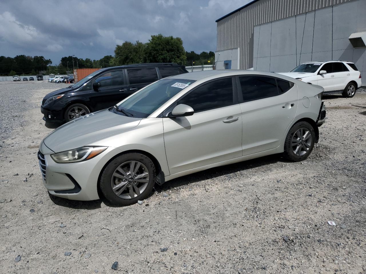 Lot #3305551072 2017 HYUNDAI ELANTRA SE
