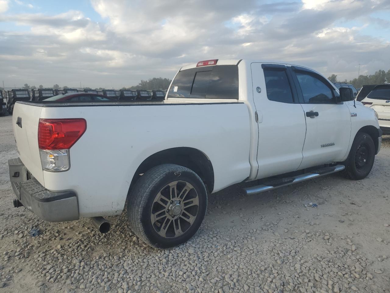 TOYOTA TUNDRA DOUBLE CAB SR5