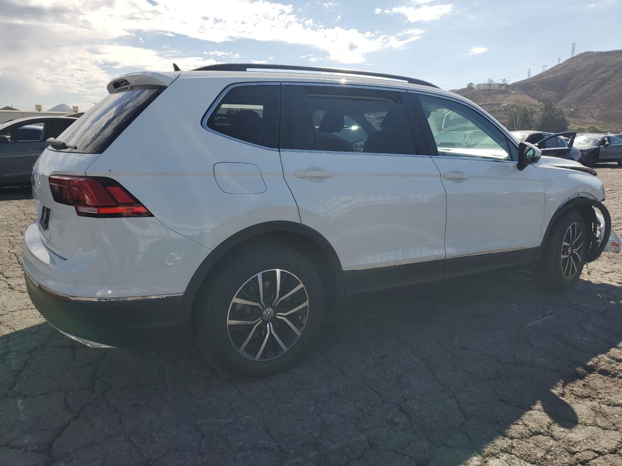 VOLKSWAGEN TIGUAN SE