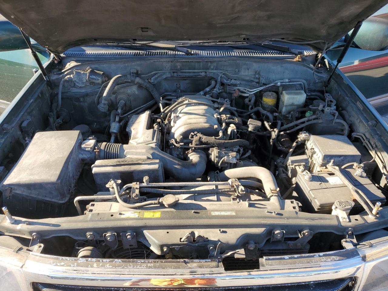 Lot #3269077069 2000 TOYOTA LAND CRUIS