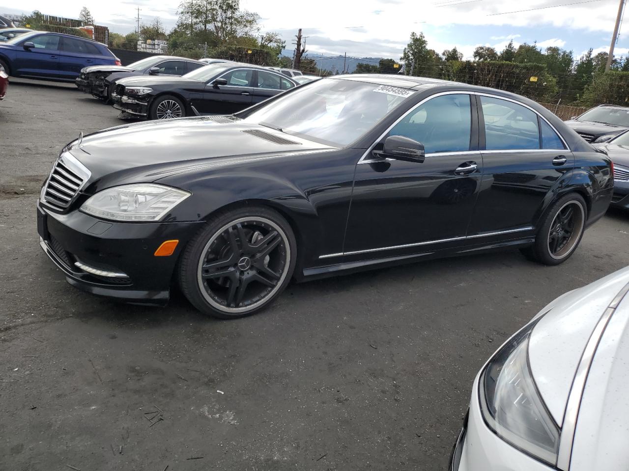 MERCEDES-BENZ S-CLASS 550