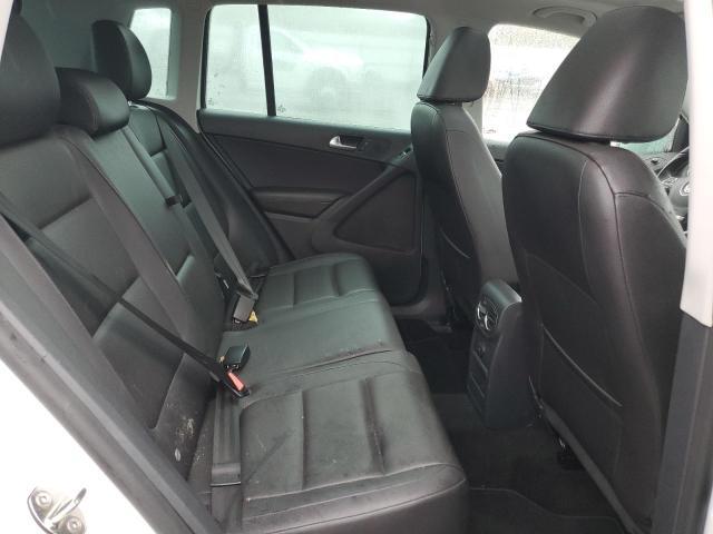 2016 VOLKSWAGEN TIGUAN S WVGBV7AX4GW587627
