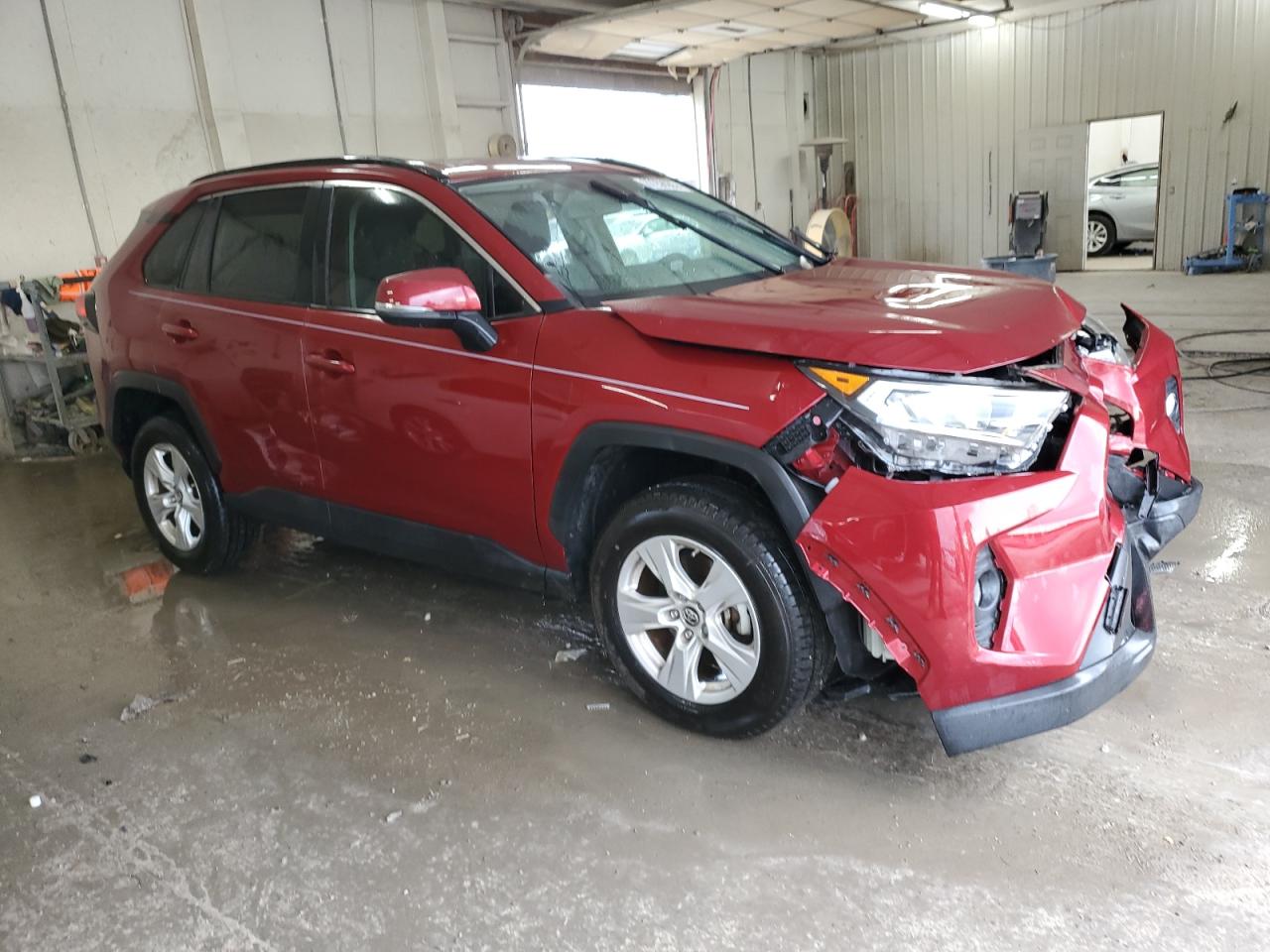 TOYOTA RAV4 XLE