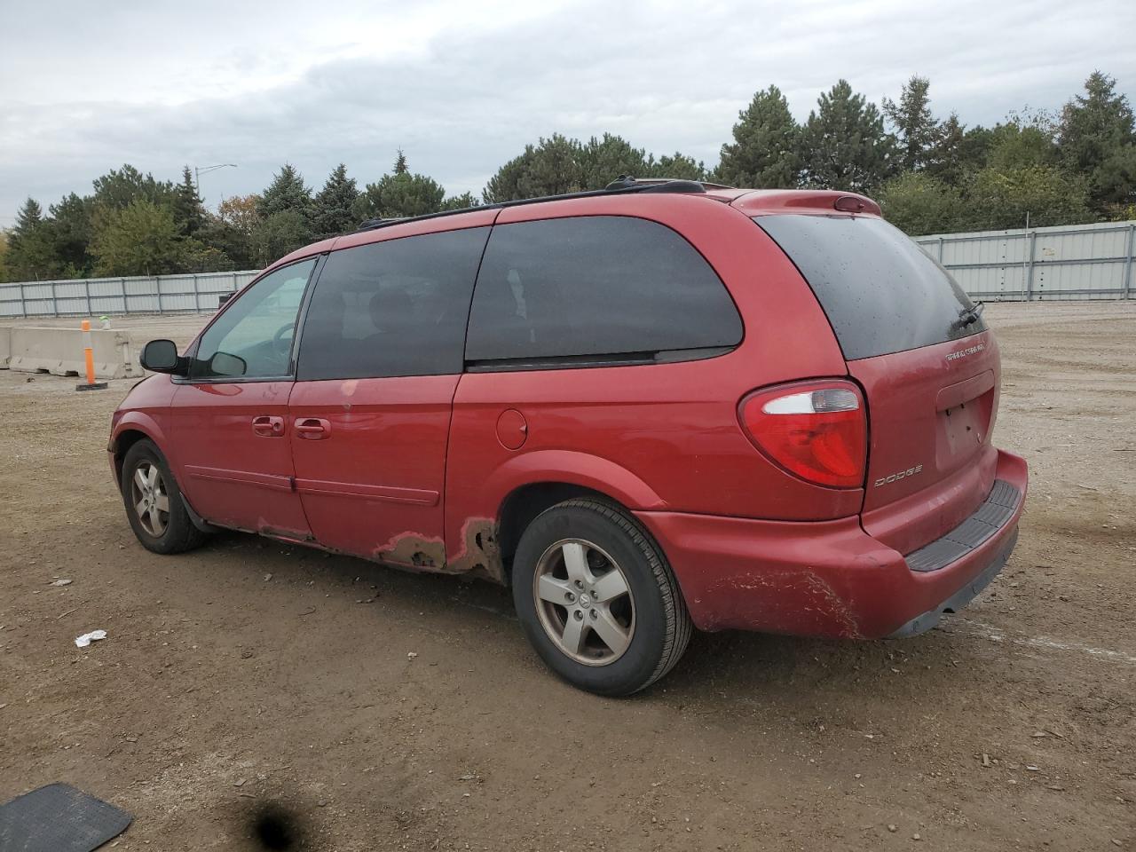 Lot #3286665284 2005 DODGE GRAND CARA