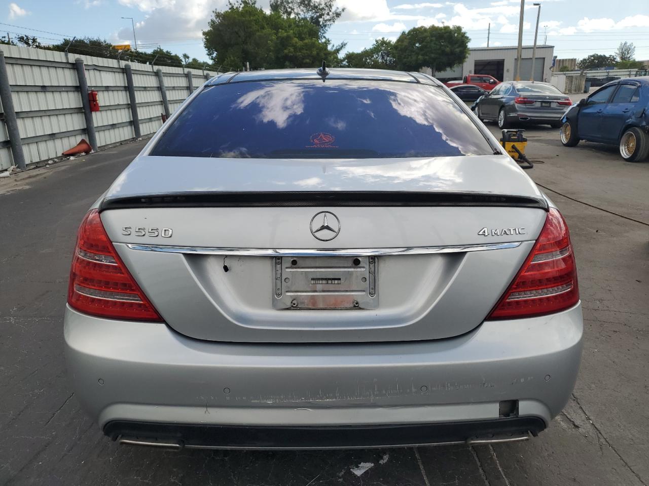 MERCEDES-BENZ S-CLASS 550 4MATIC