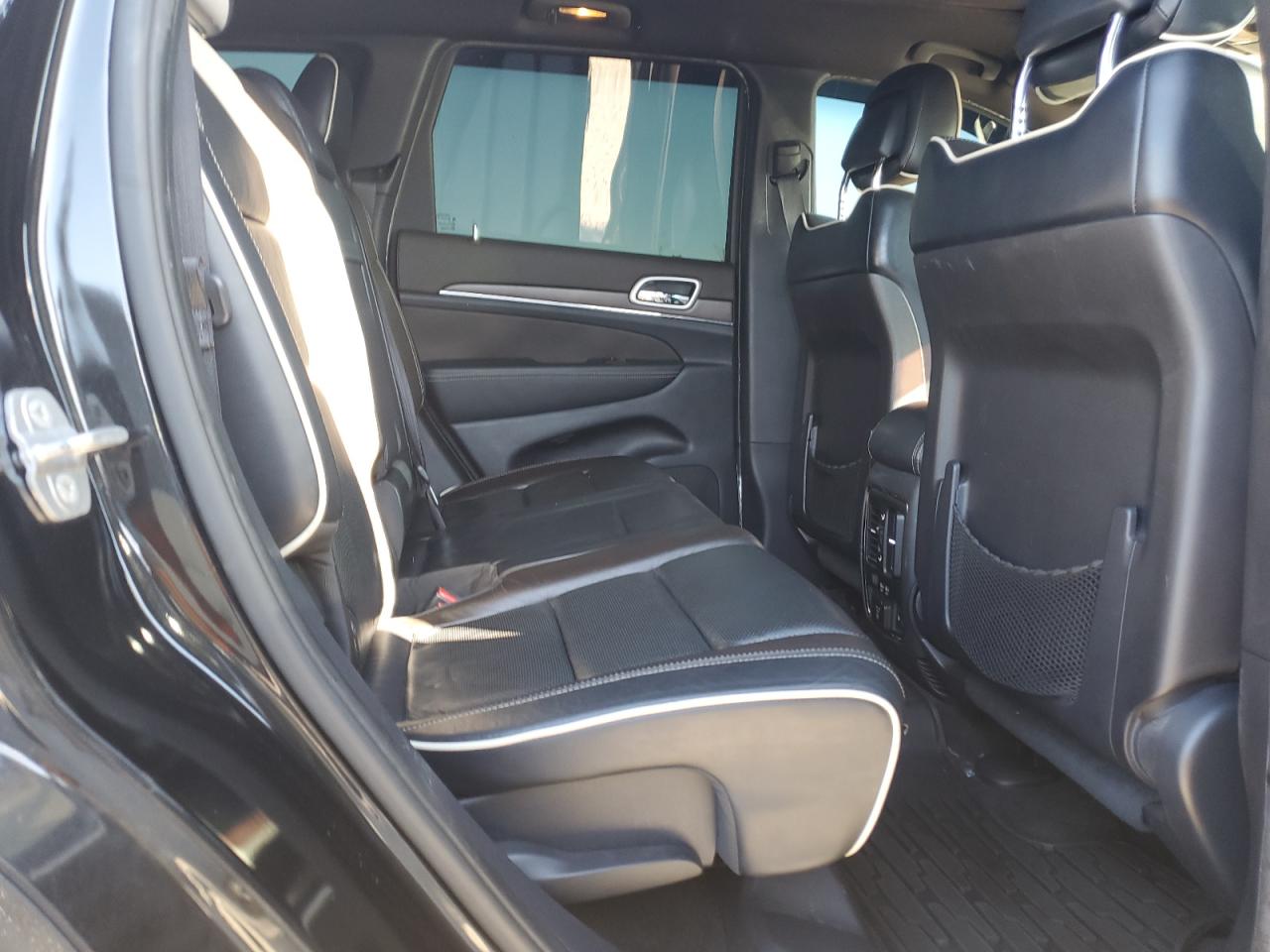 JEEP GRAND CHEROKEE OVERLAND