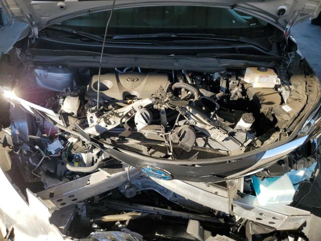 2024 TOYOTA SIENNA XLE #3302030158