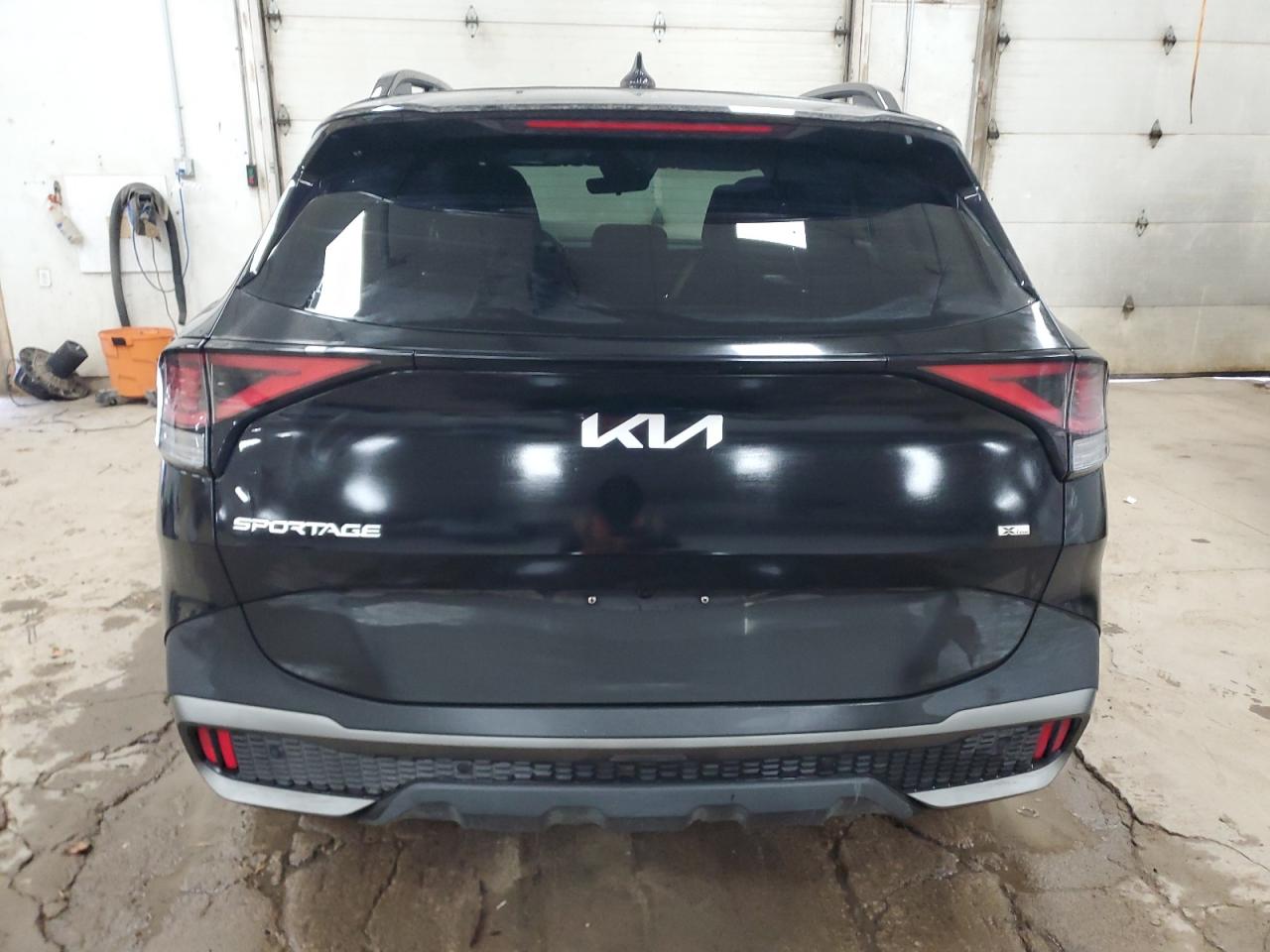 KIA SPORTAGE X LINE