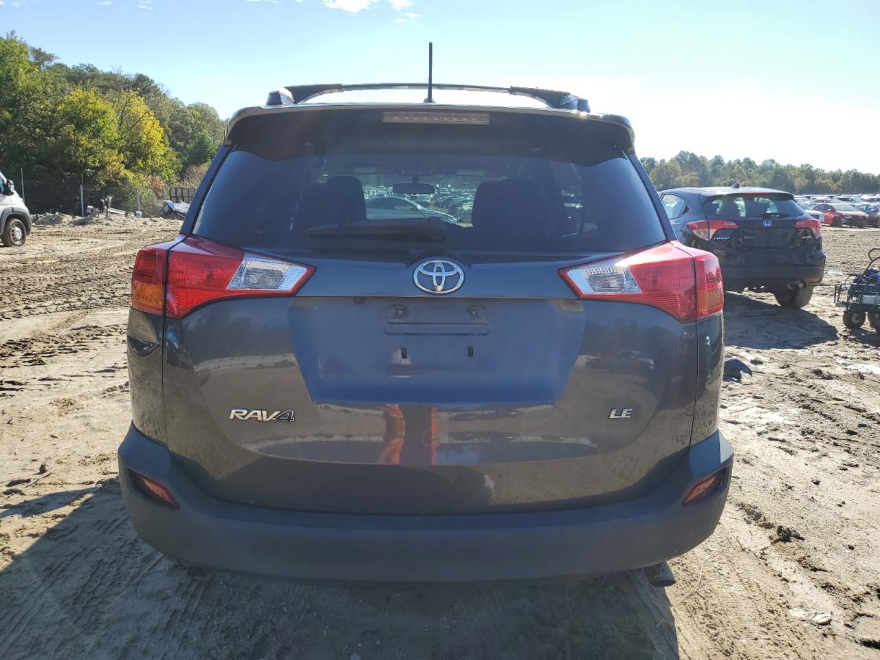 TOYOTA RAV4 LE
