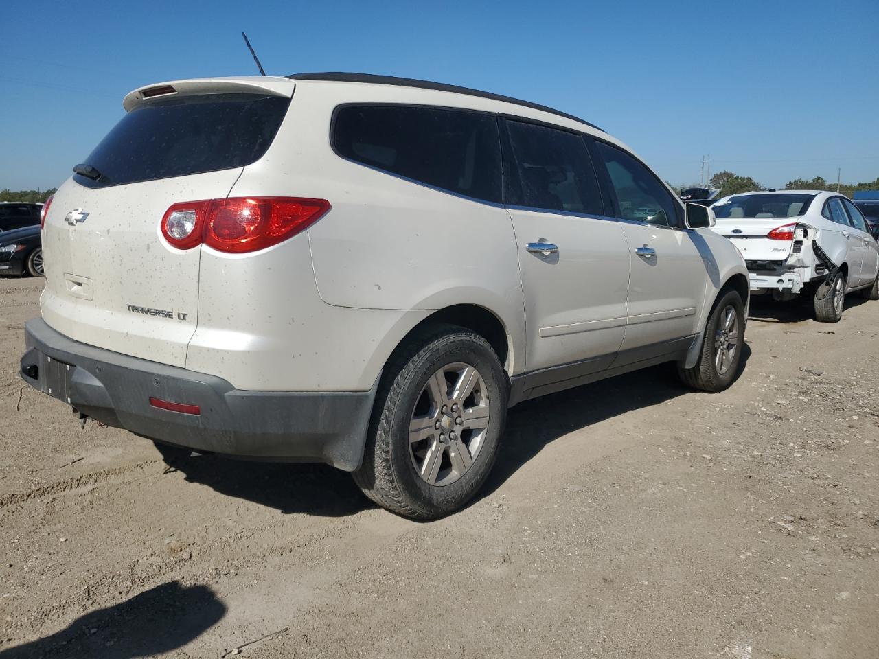 CHEVROLET TRAVERSE LT