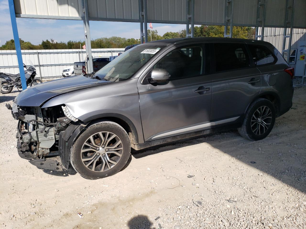MITSUBISHI OUTLANDER SE