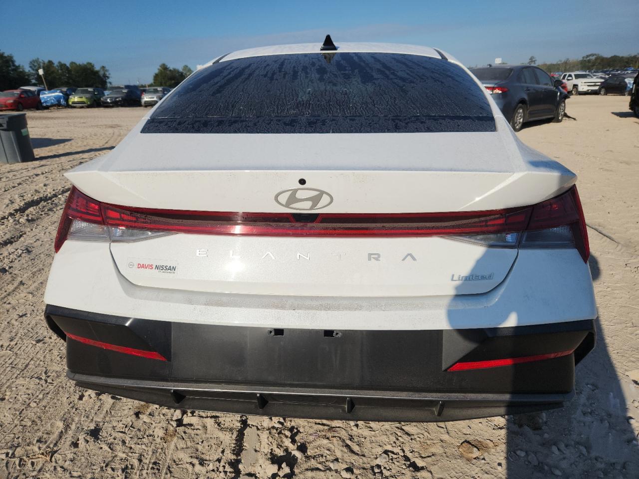 HYUNDAI ELANTRA LIMITED