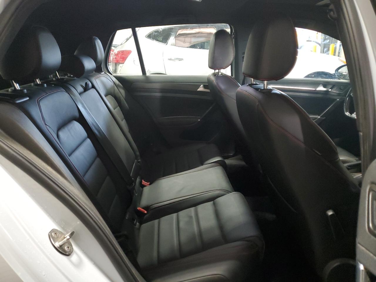 VOLKSWAGEN GOLF GTI S/SE