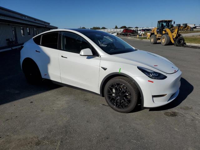 2021 TESLA MODEL Y 5YJYGDEEXMF297425