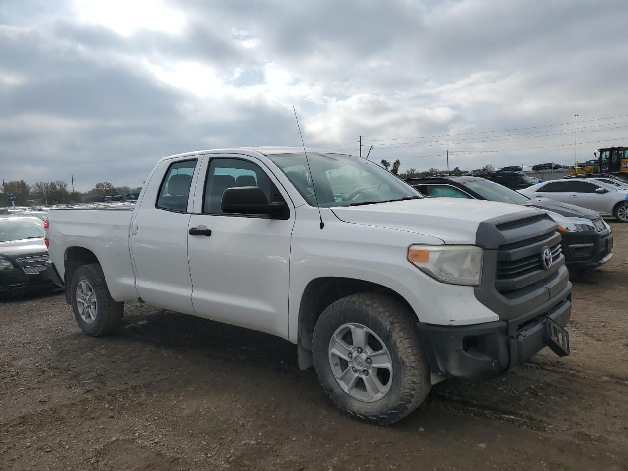 TOYOTA TUNDRA DOUBLE CAB SR