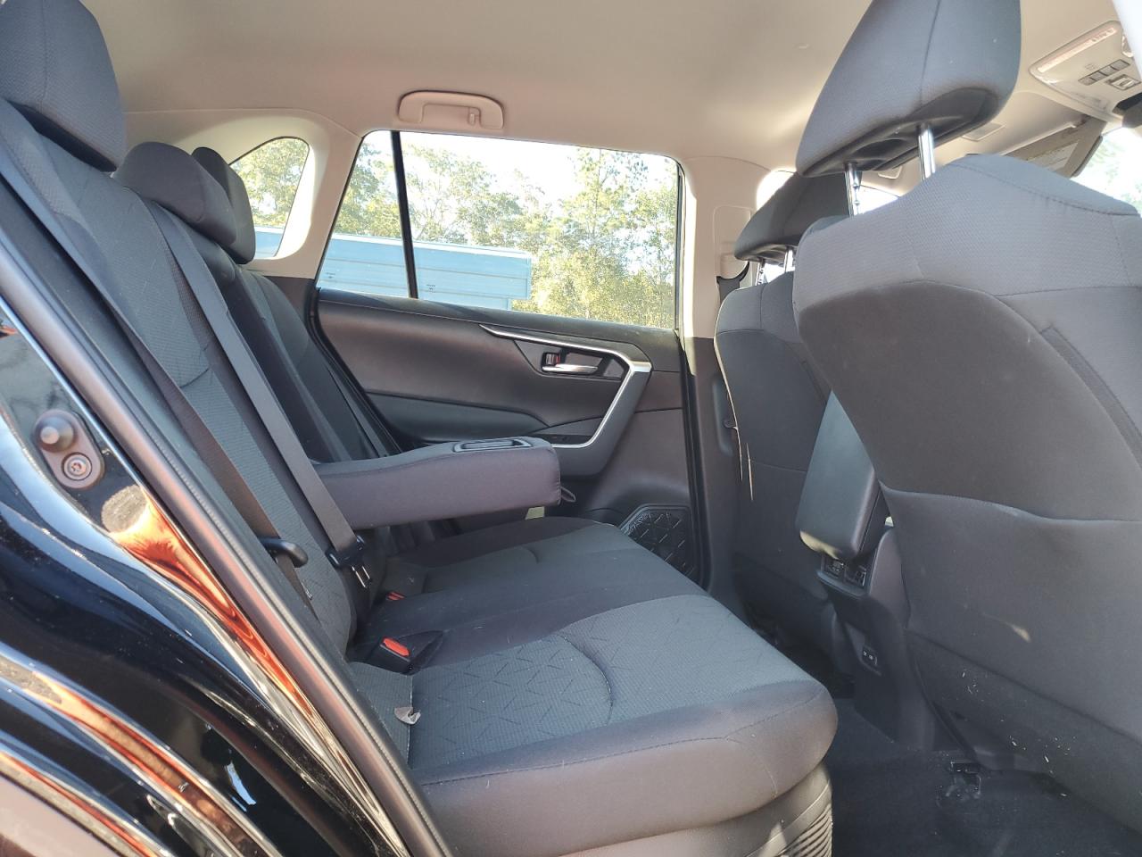 TOYOTA RAV4 WOODLAND EDITION