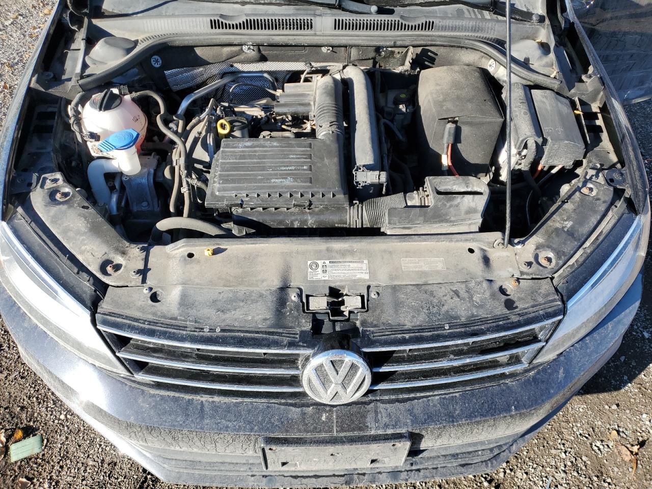 VOLKSWAGEN JETTA S