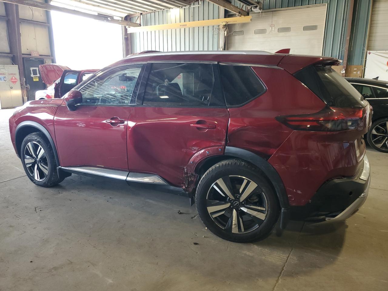 NISSAN ROGUE PLATINUM