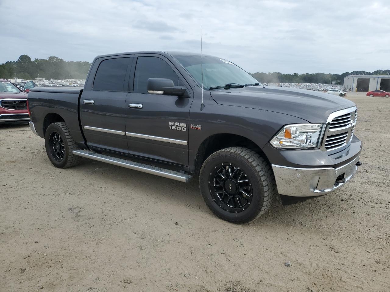 RAM 1500 SLT