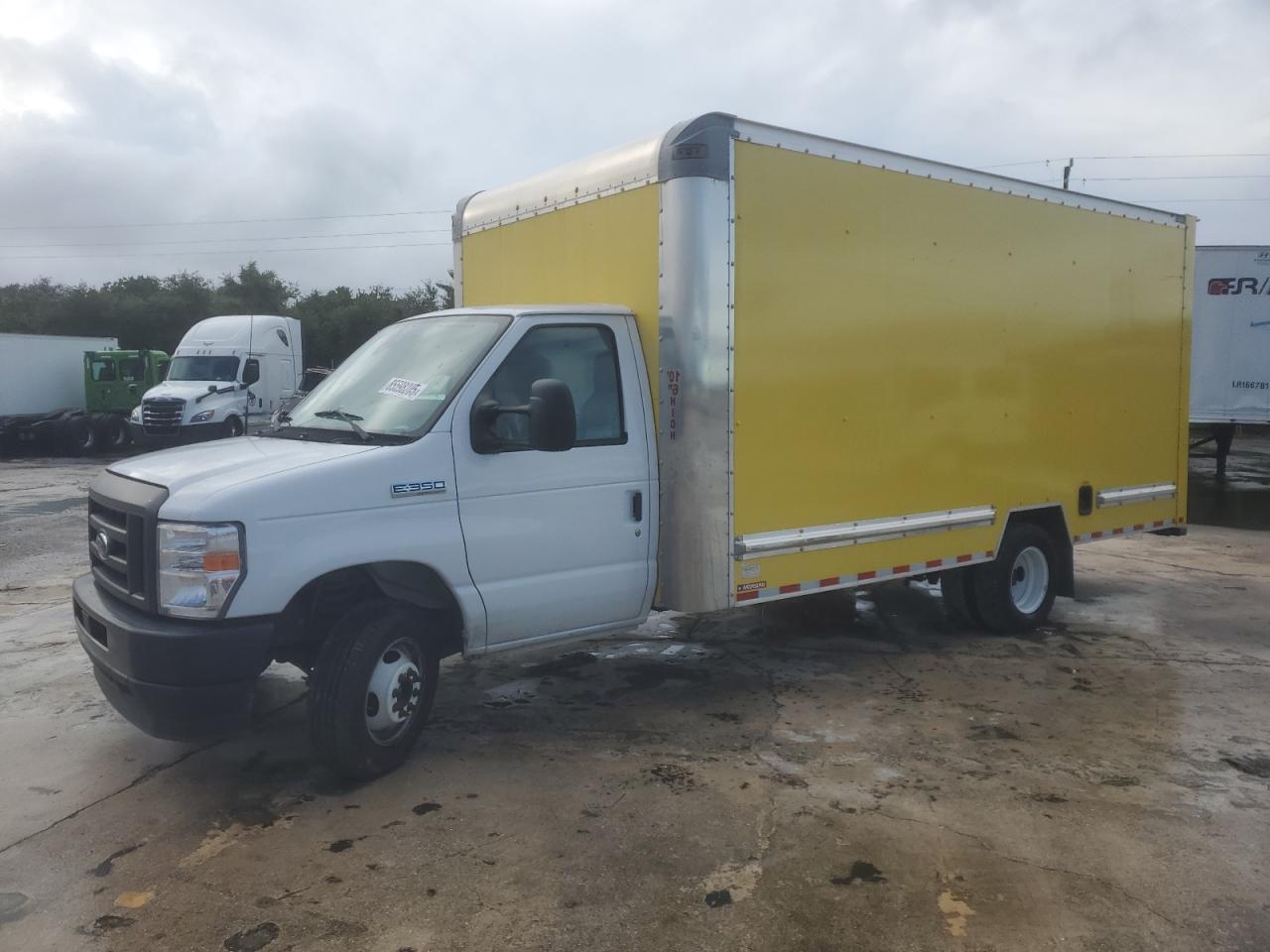 FORD ECONOLINE E350 SUPER DUTY CUTAWAY VAN