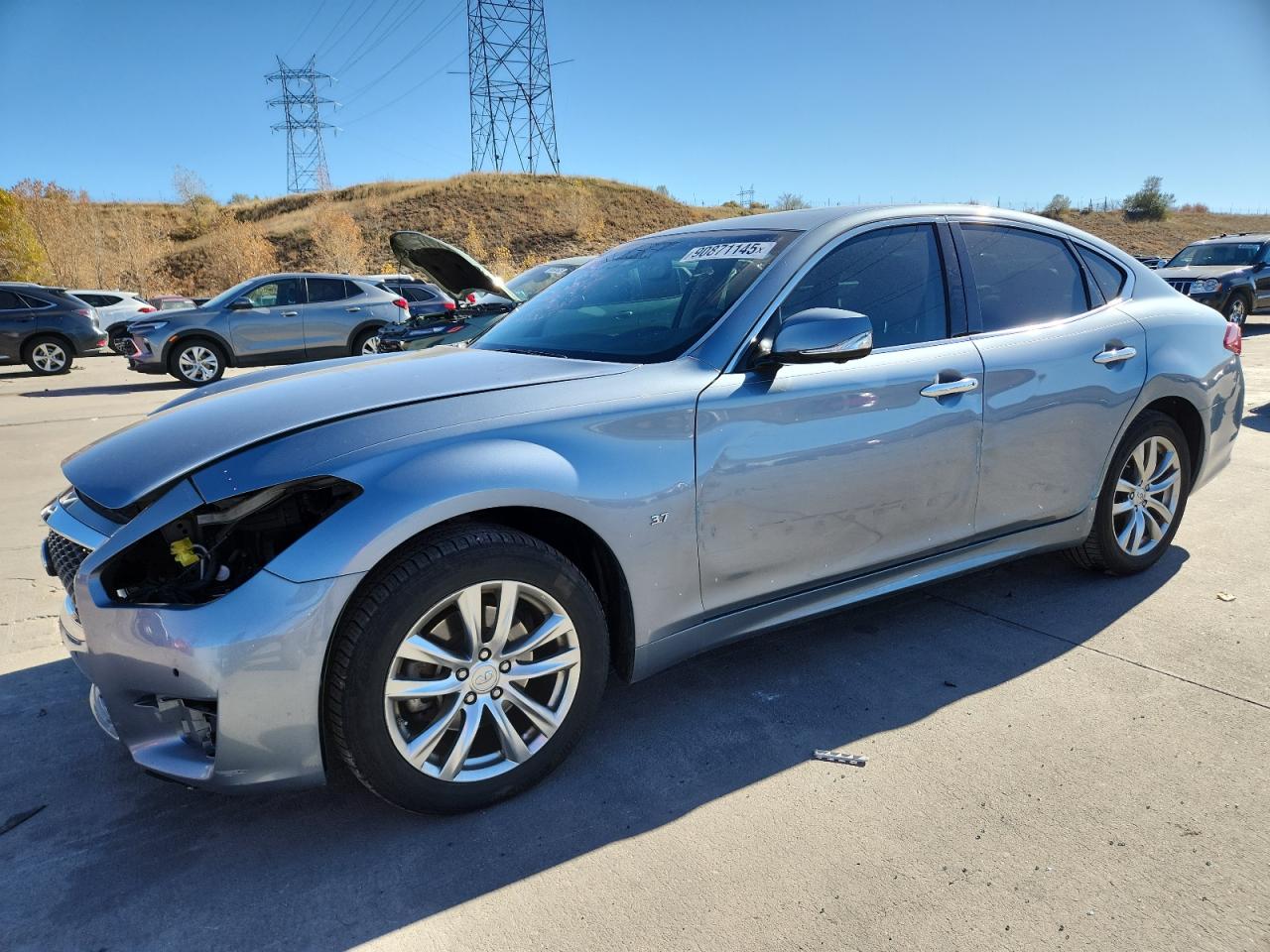INFINITI Q70 3.7 LUXE