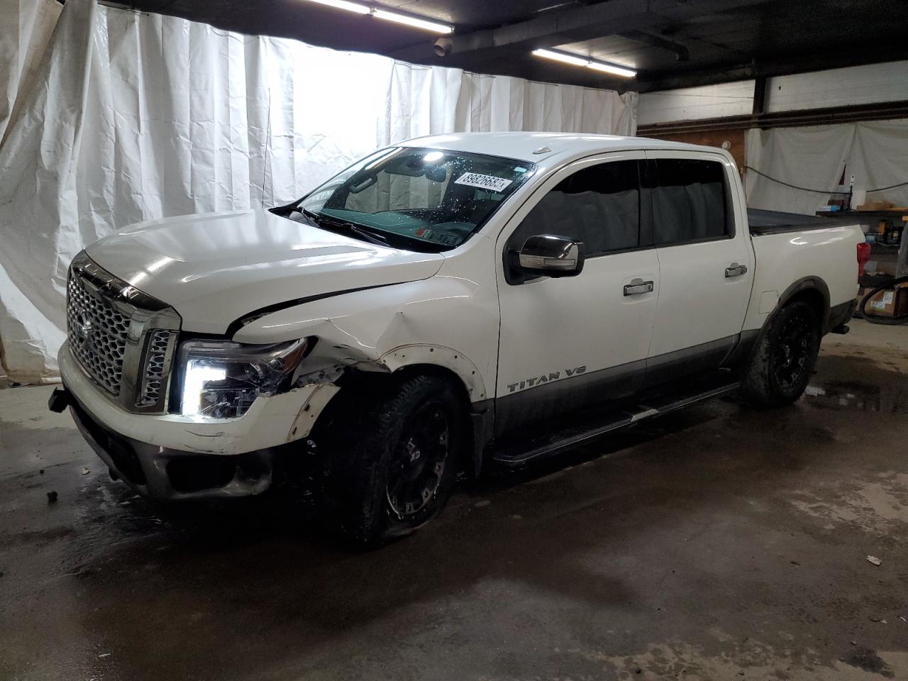 NISSAN TITAN SV