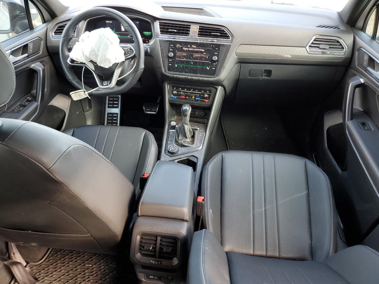 VOLKSWAGEN TIGUAN SE R-LINE BLACK