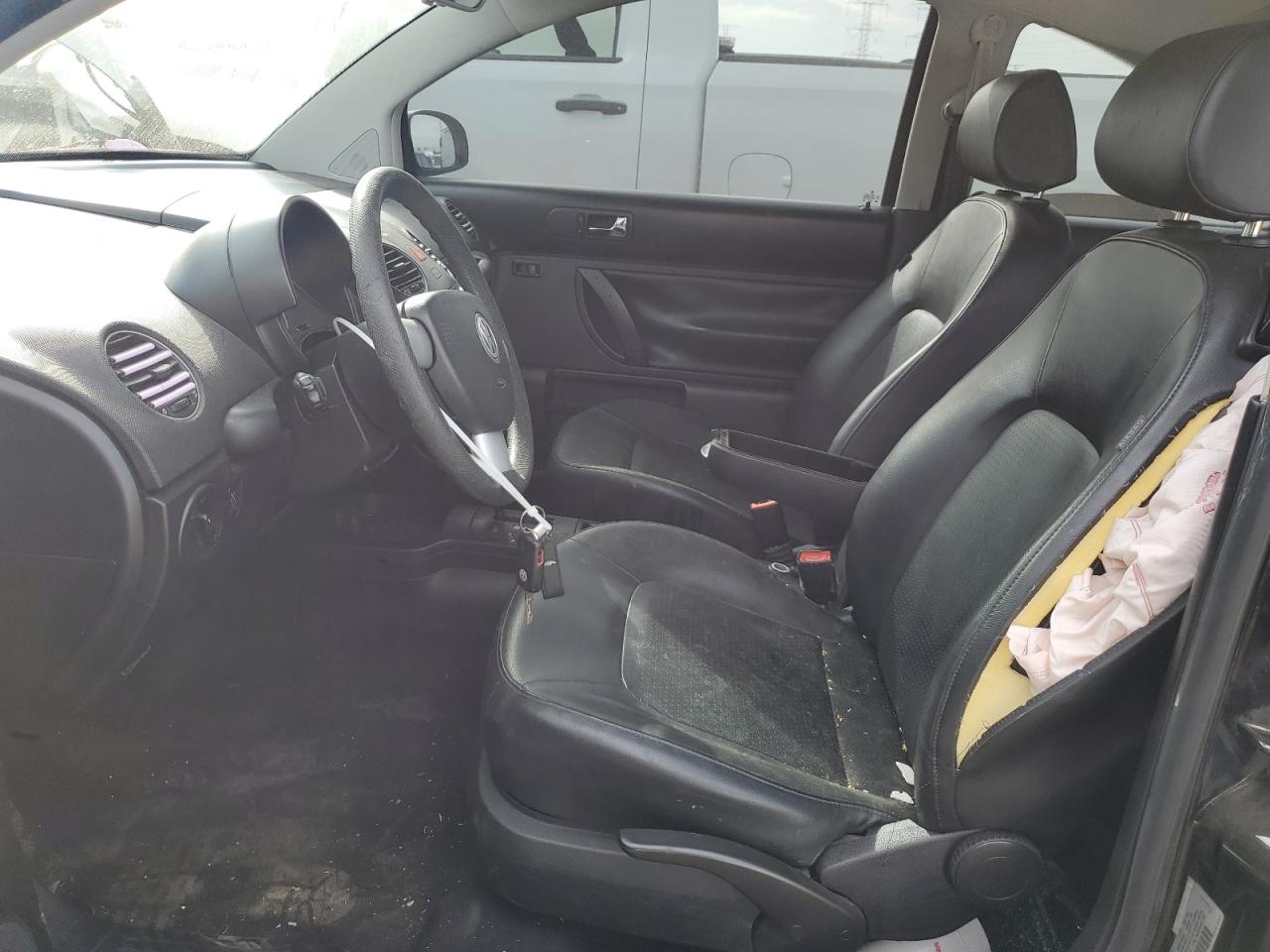 VOLKSWAGEN BEETLE NEW BEETLE