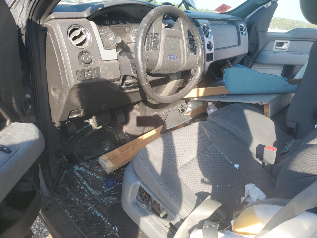 FORD F-150 SUPER CAB