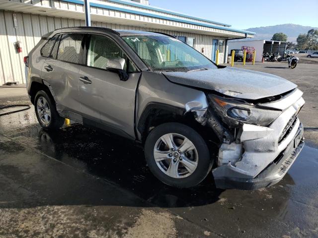 2019 TOYOTA RAV4 XLE - JTMW1RFV6KD509519