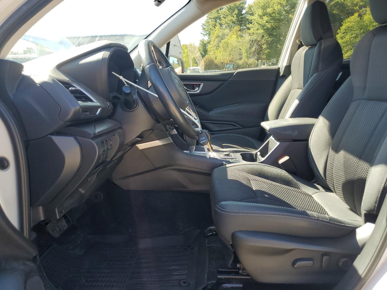 SUBARU FORESTER PREMIUM